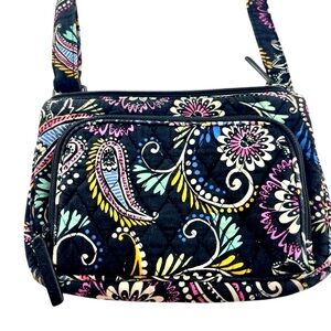 Vera Bradley Floral Patterned Quilted Crossbody/Shoulder Bag. Like new.